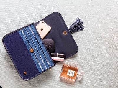 Handbag Essentials: 5 Things You Should Always Have in your Bag